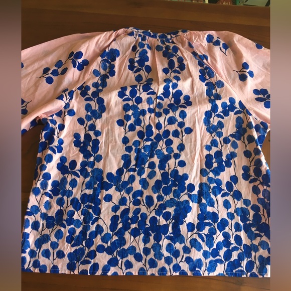 Tuckernuck Ro’s Garden Marcia top in pink and blue block print M - L - Picture 14 of 15